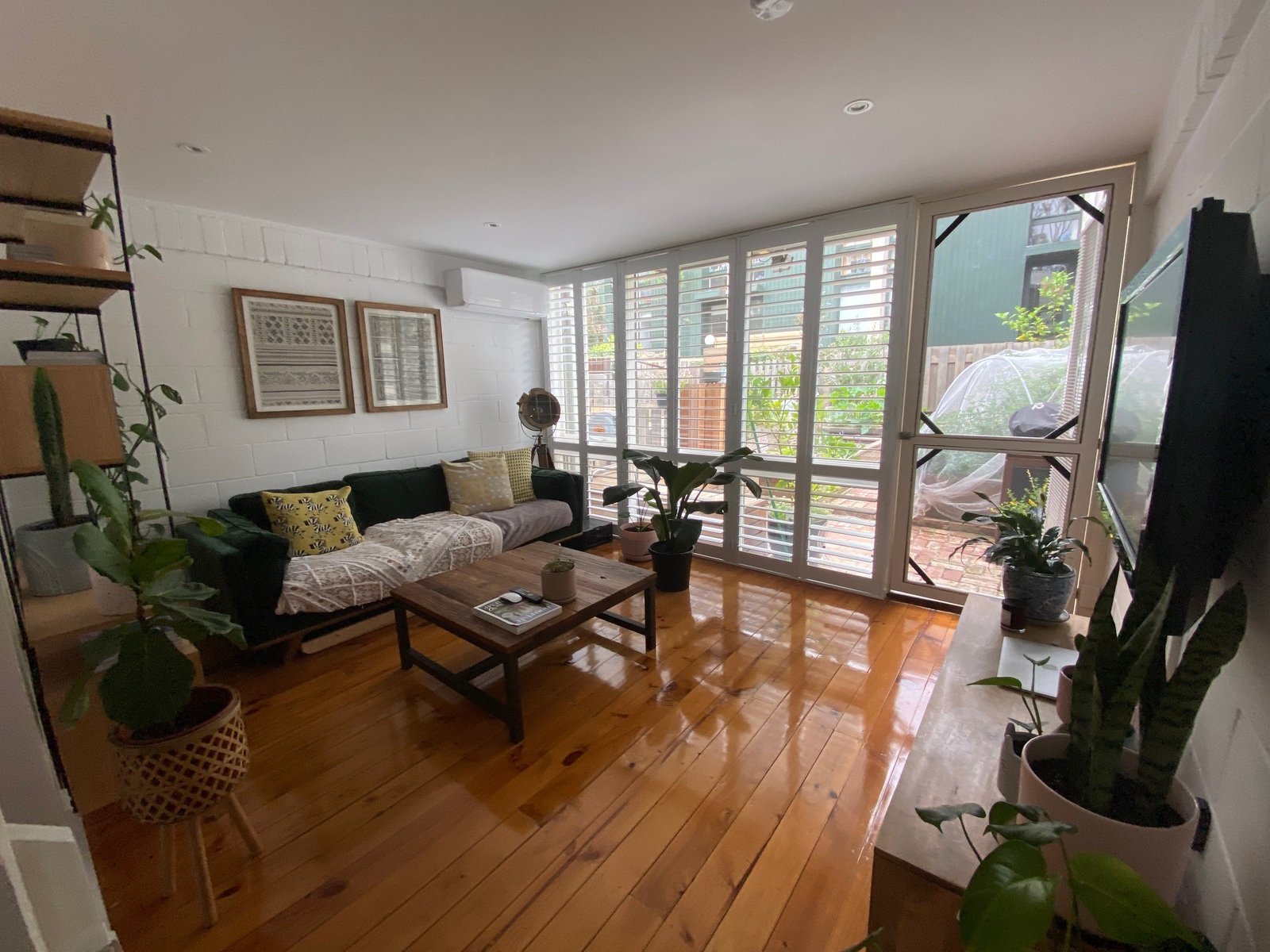 Gallery: 24/27-29 Montague Street