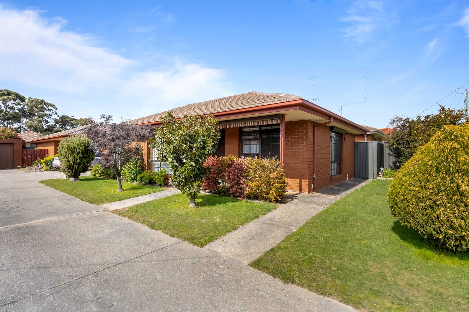 Gallery: 2/428 Gillies Street North