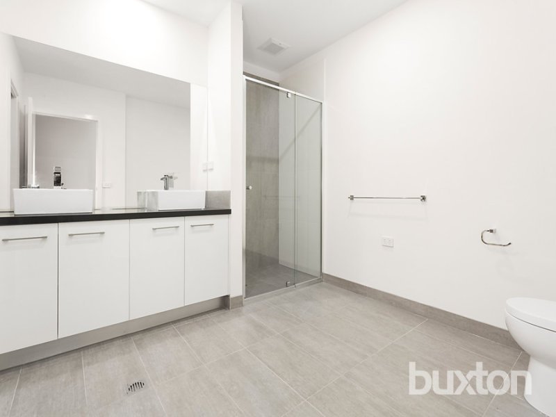Gallery: 2/428 Huntingdale Road