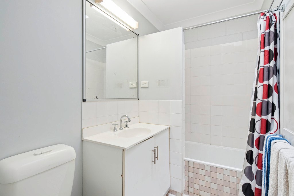 24/28 Island Drive CANNONVALE 7