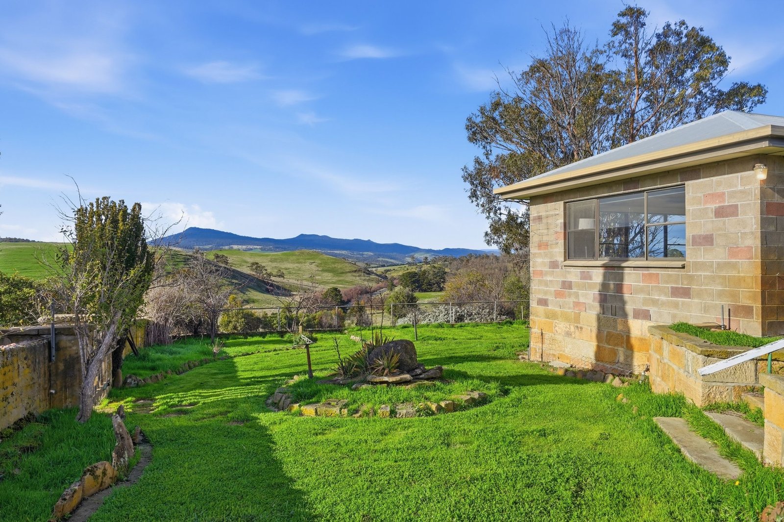 2/4281 Lyell Highway GRETNA 13