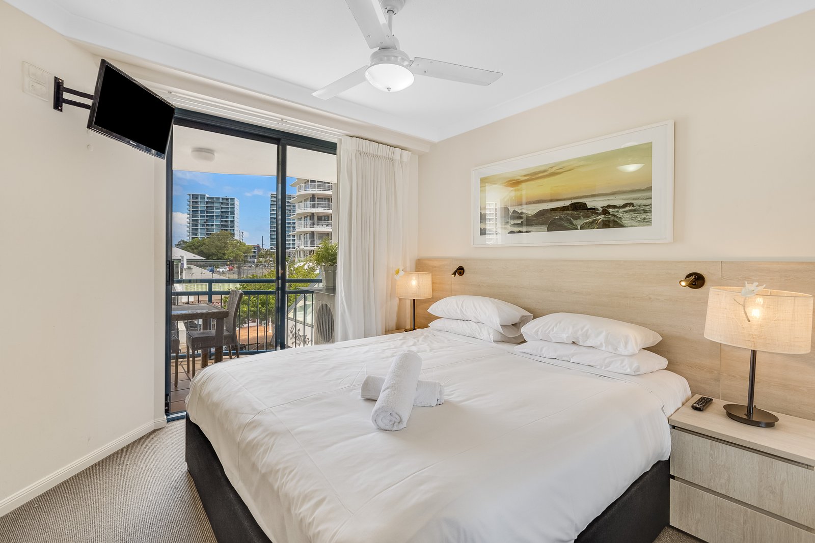 242/99 Griffith Street COOLANGATTA 5