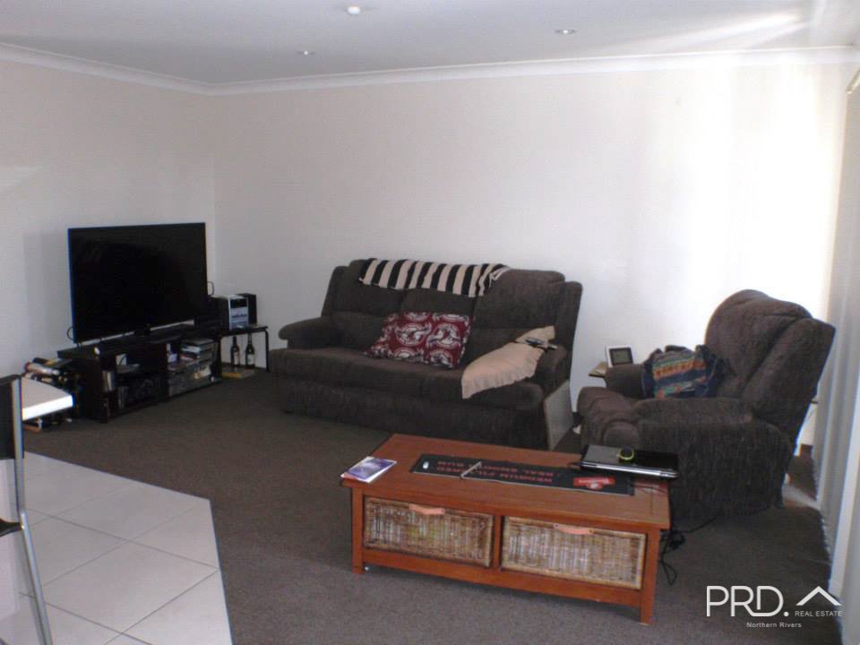 2/42A Farley Street CASINO 3