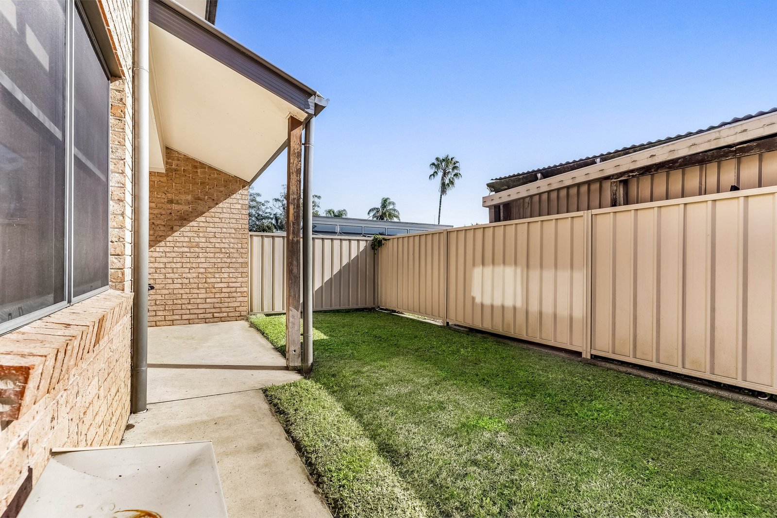 2/42A Farley Street CASINO 3