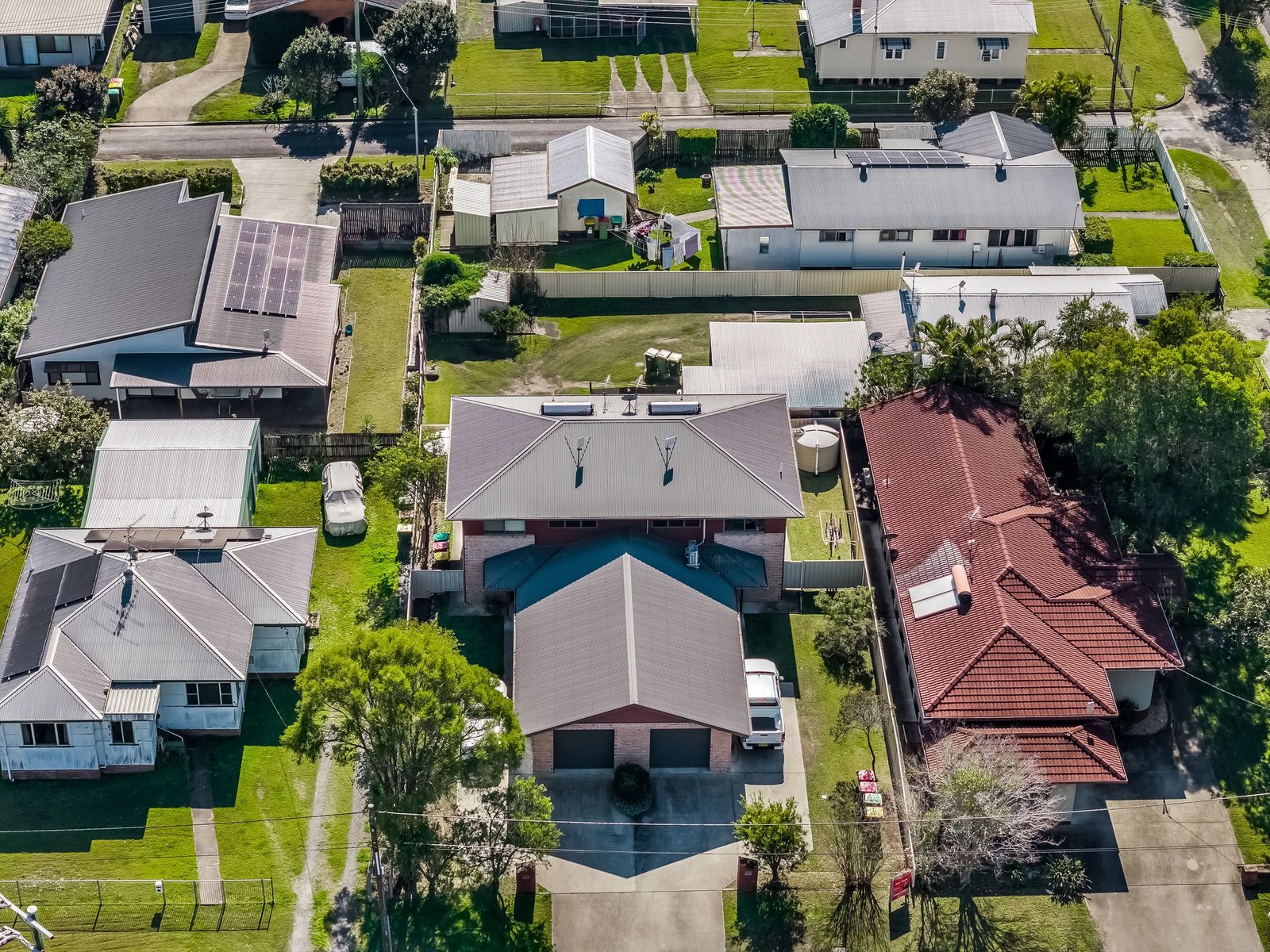 2/42A Farley Street CASINO 24