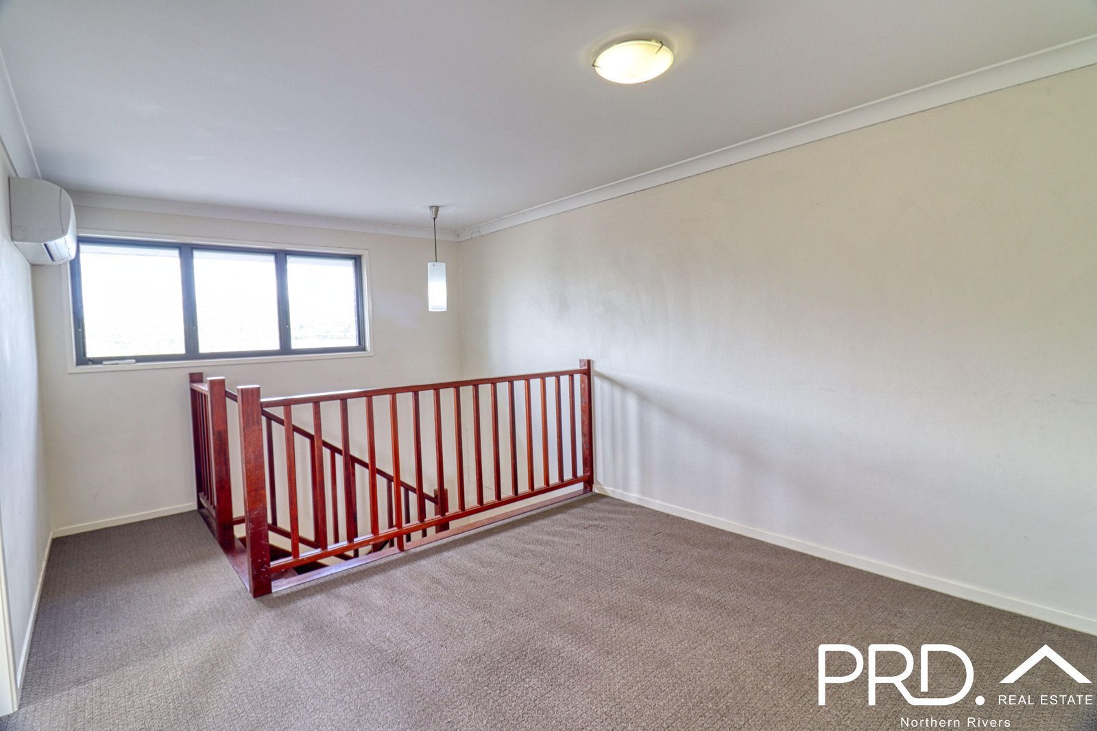 2/42A Farley Street CASINO 9