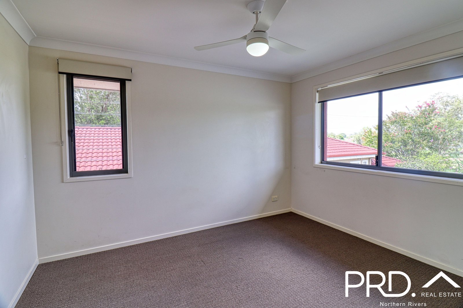 2/42A Farley Street CASINO 12