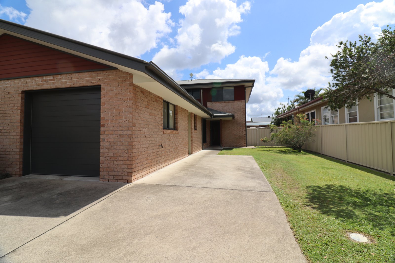 2/42A Farley Street CASINO 17