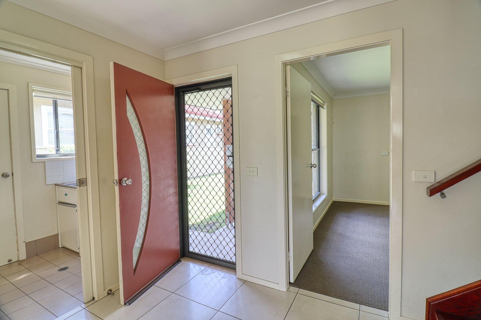 2/42A Farley Street CASINO 18