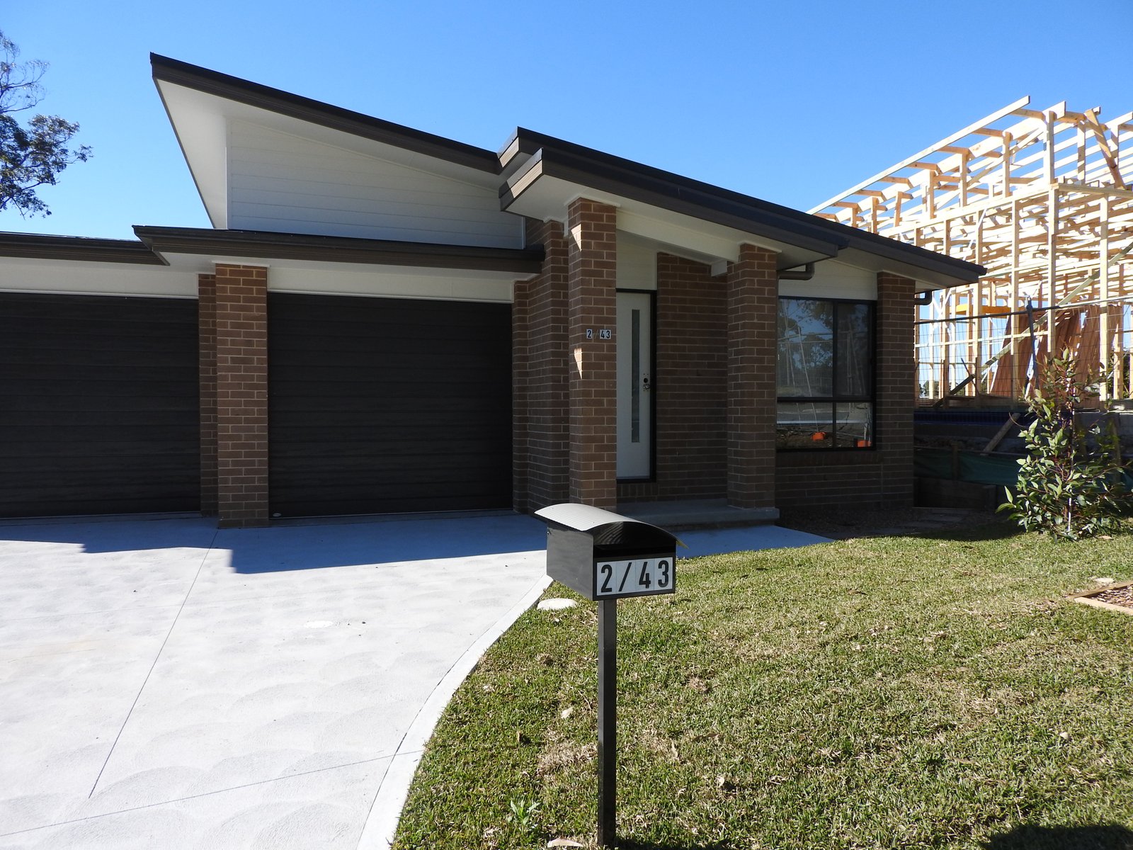 2/43 Bottlebrush Bvd  Fletcher 1