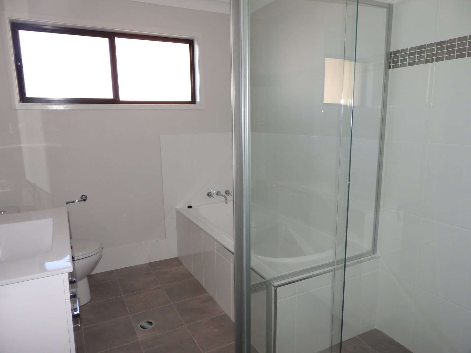 2/43 Bottlebrush Bvd  Fletcher 5