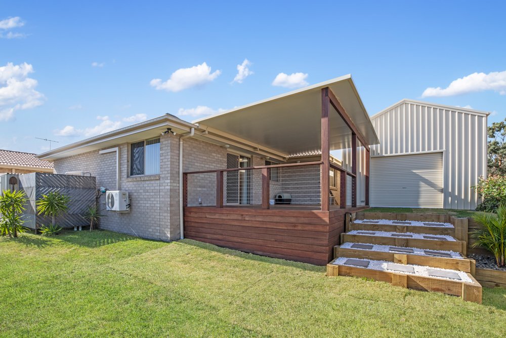 243 Denton Park Drive ABERGLASSLYN 16