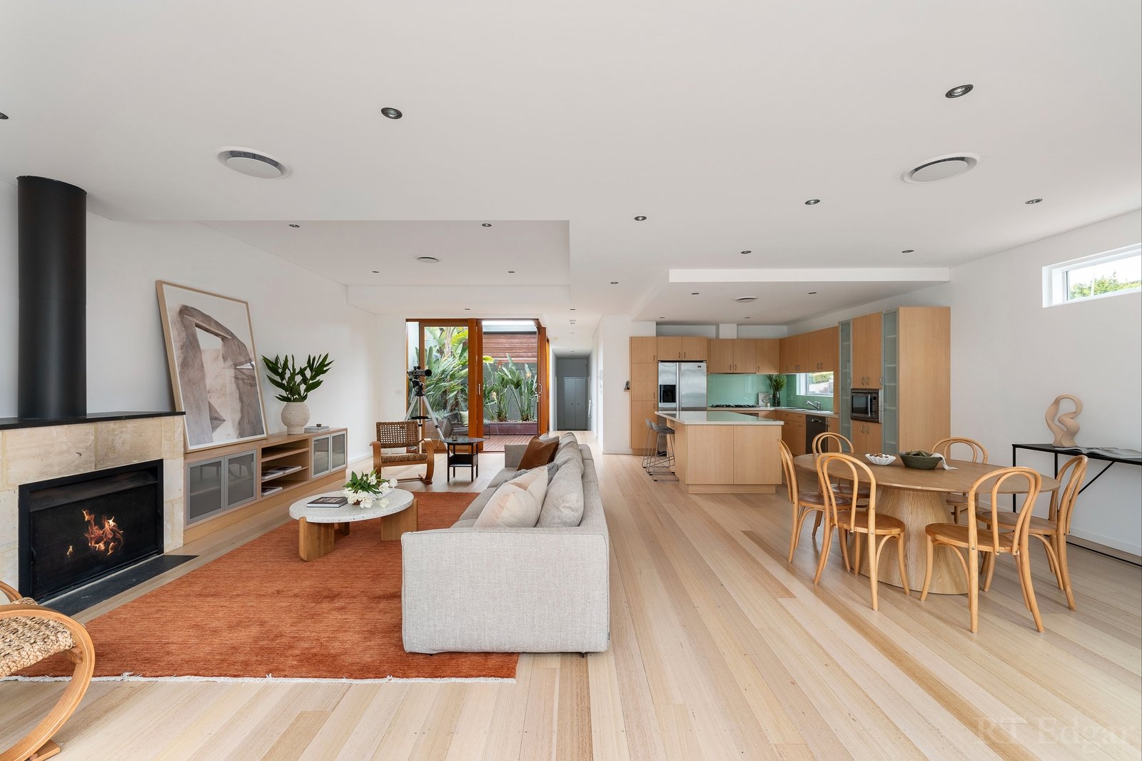 Real Estate and Property in 24/3 Esplanade, Sorrento, VIC