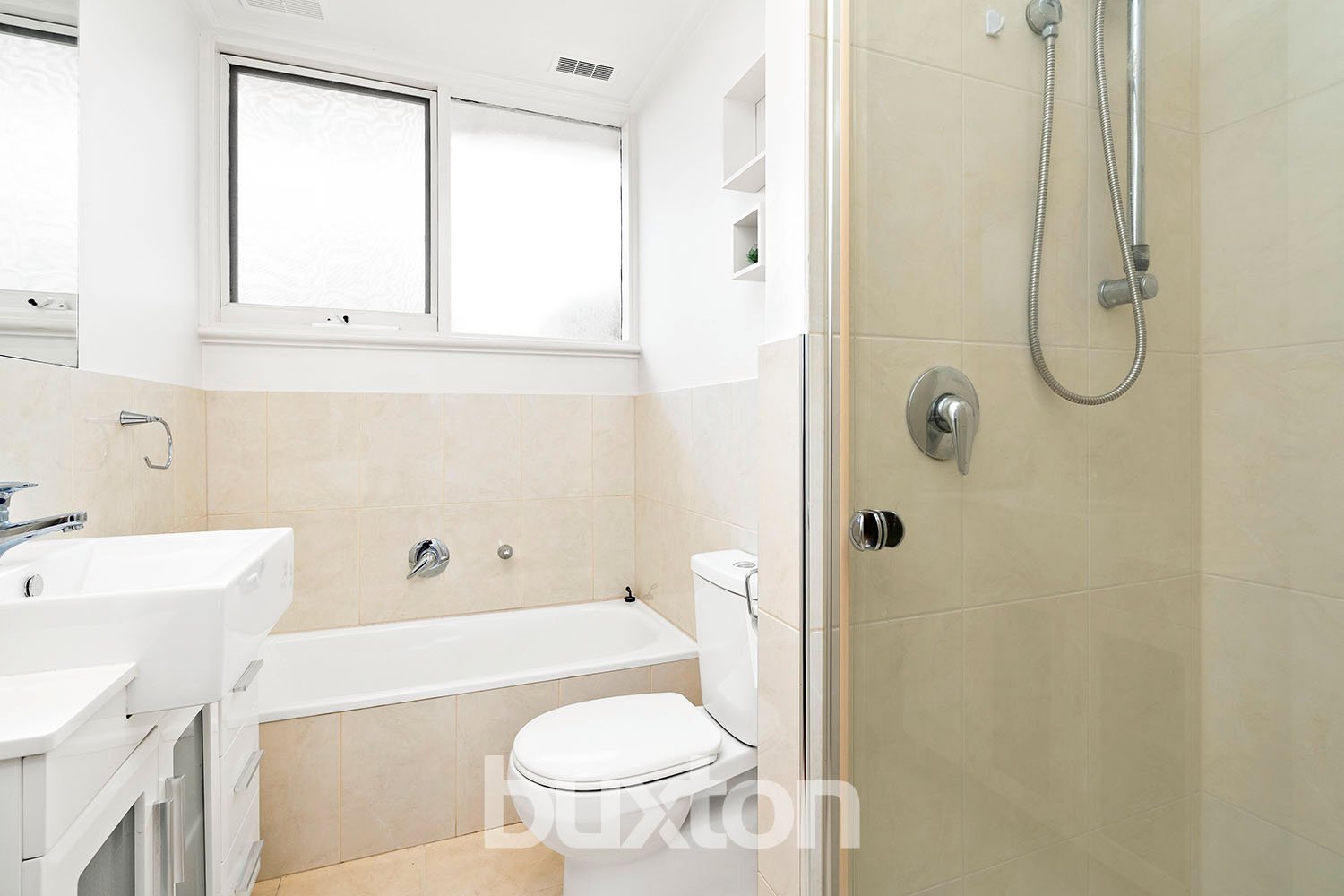 Gallery: 2/43 Iona Street