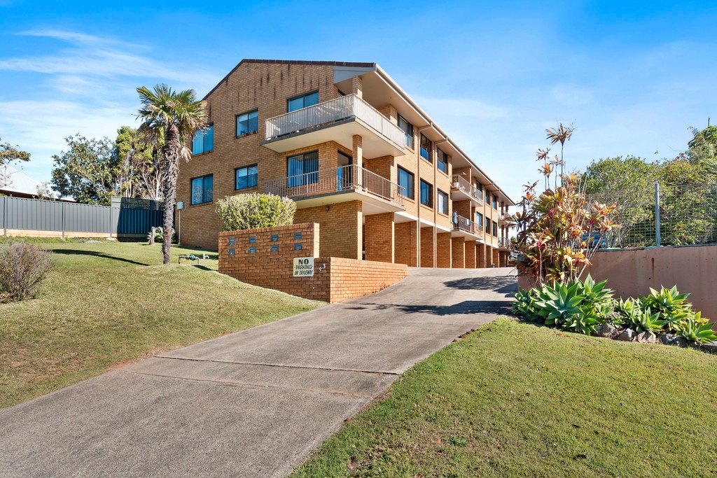 2/43 Jarrett Street COFFS HARBOUR 1