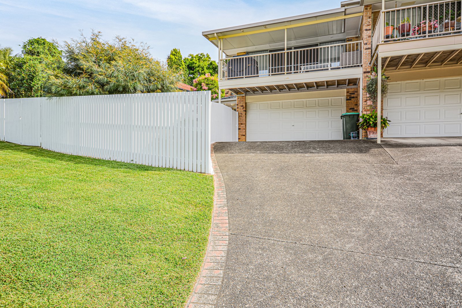 2/43 Kildare Drive BANORA POINT 11
