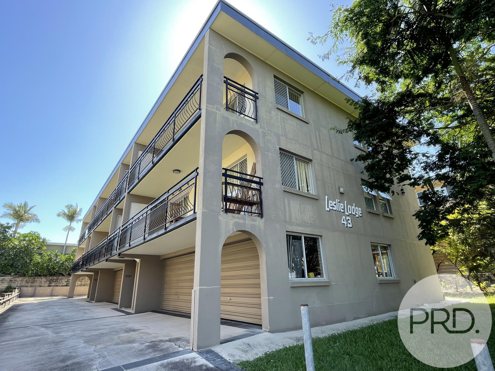 2/43 Leslie Street NUNDAH 1