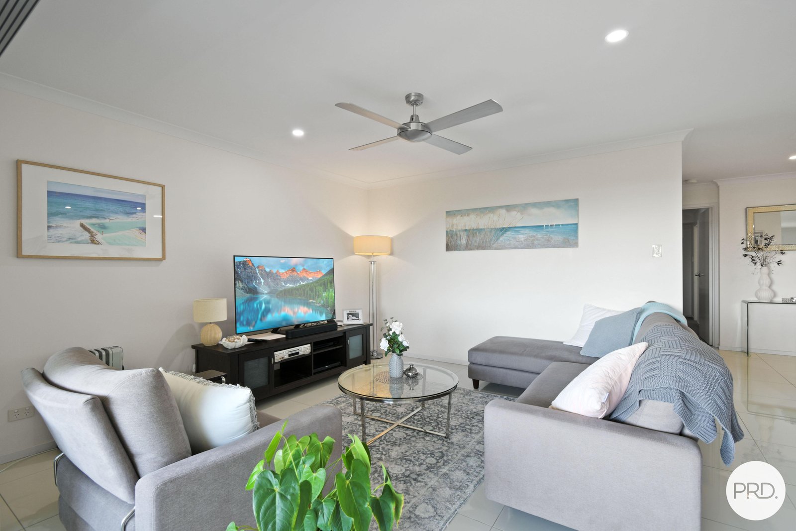 2/43 Newcastle Drive POTTSVILLE 5