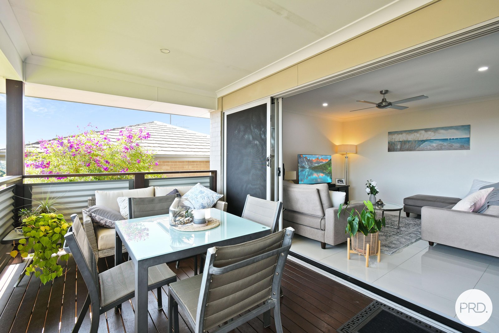 2/43 Newcastle Drive POTTSVILLE 10