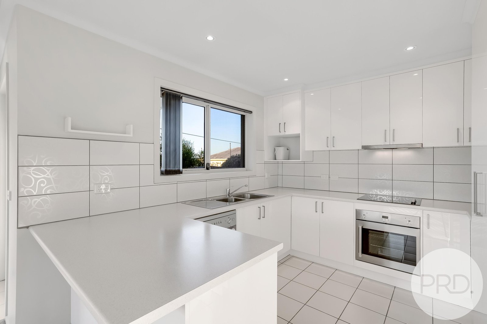 2/43 Pottery Road LENAH VALLEY 12