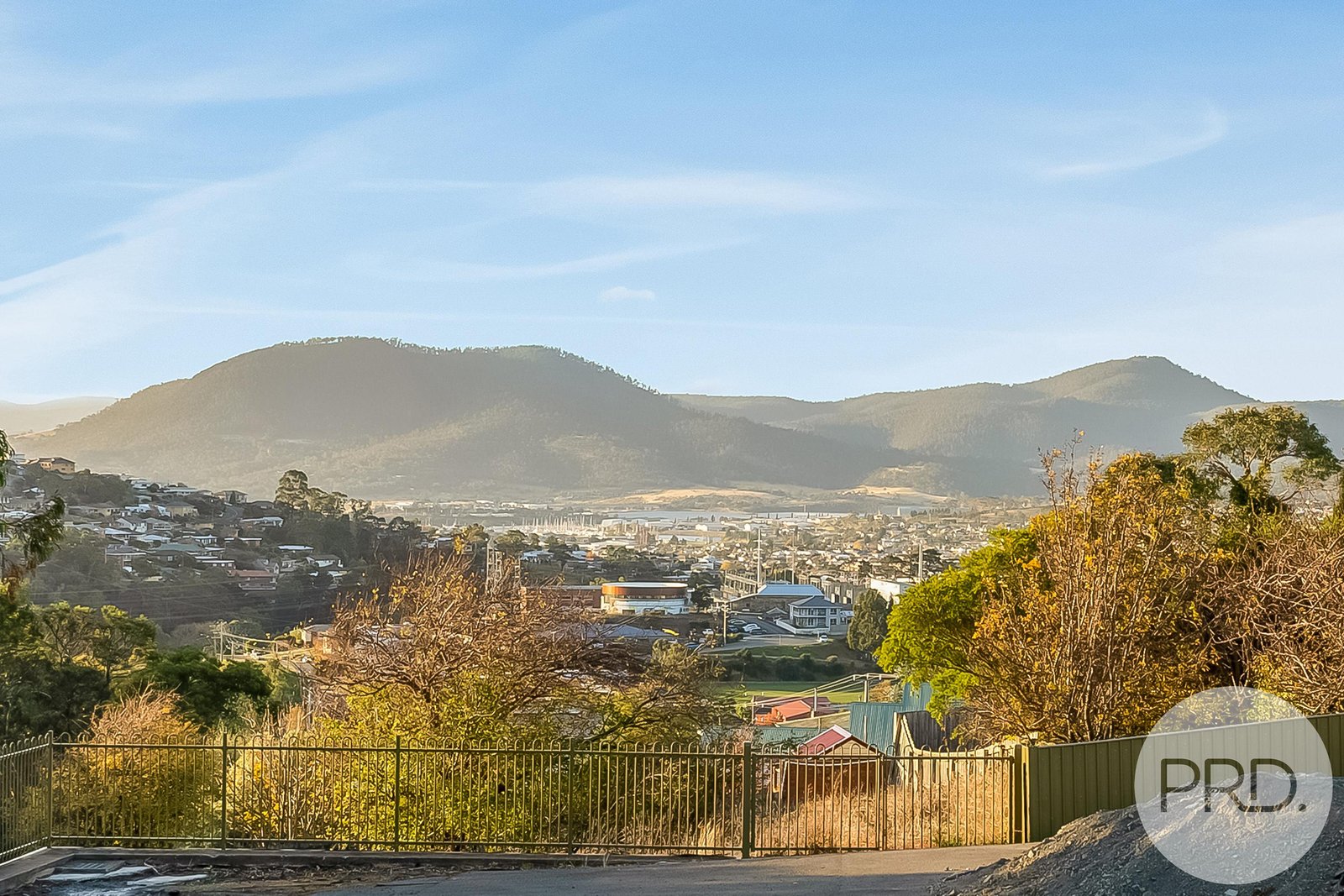 2/43 Pottery Road LENAH VALLEY 19