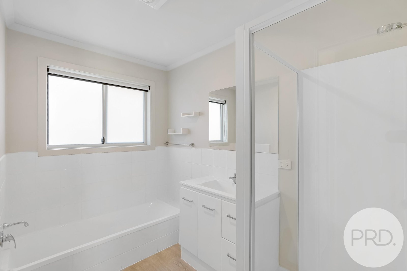 2/43 Pottery Road LENAH VALLEY 26