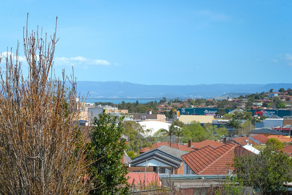 2/43 Robertson St  PORT KEMBLA 7