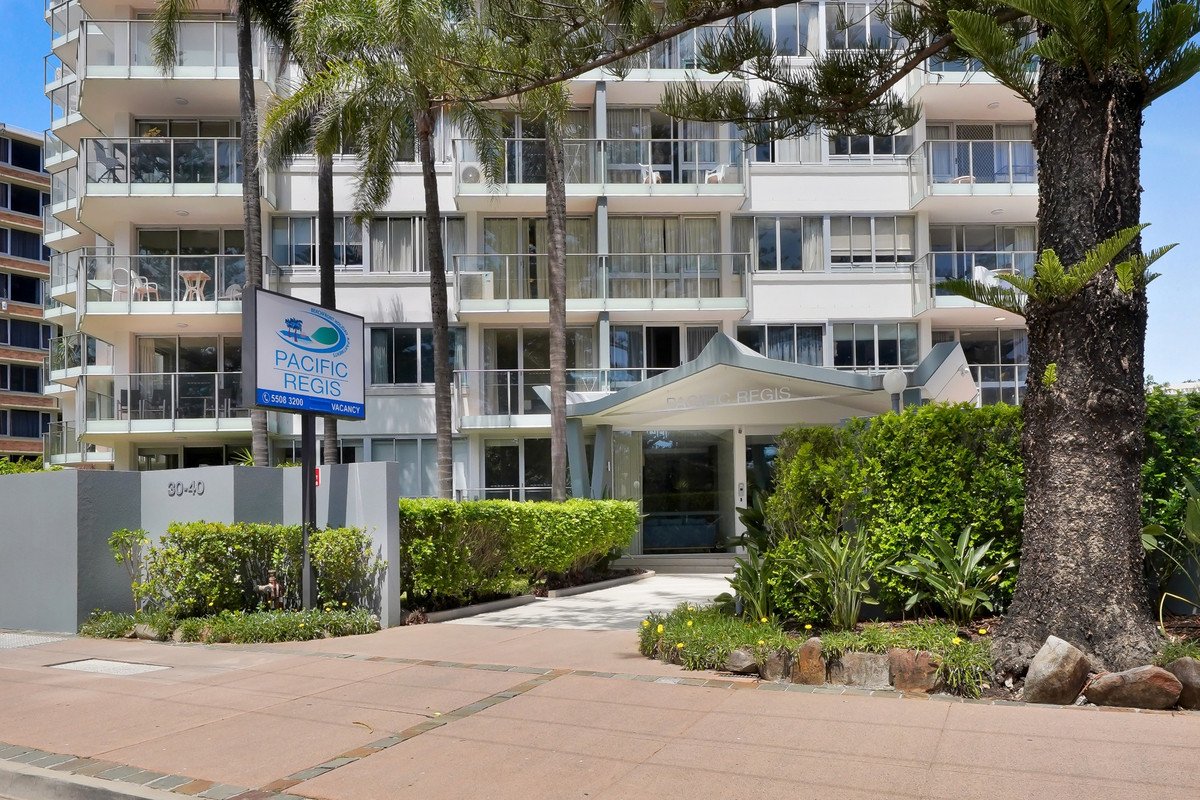 24/30 The Esplanade Burleigh Heads 3