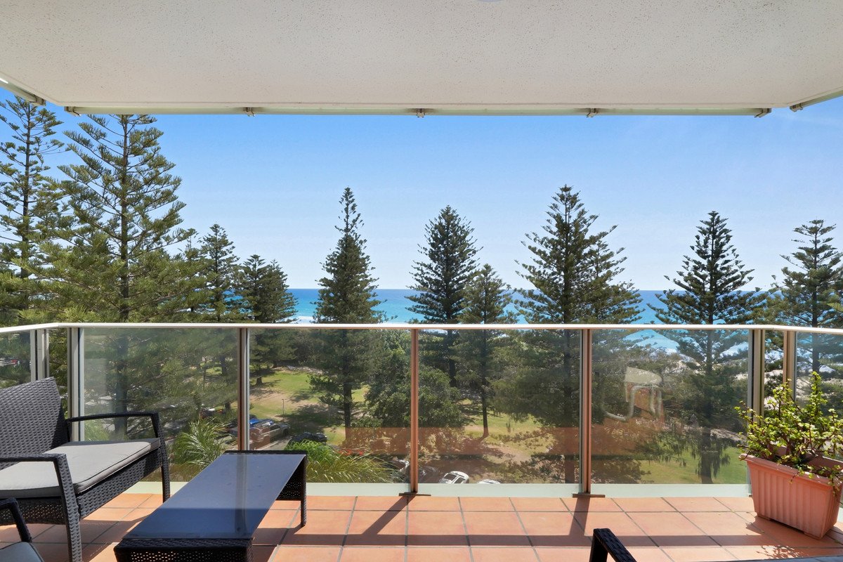 24/30 The Esplanade Burleigh Heads 6