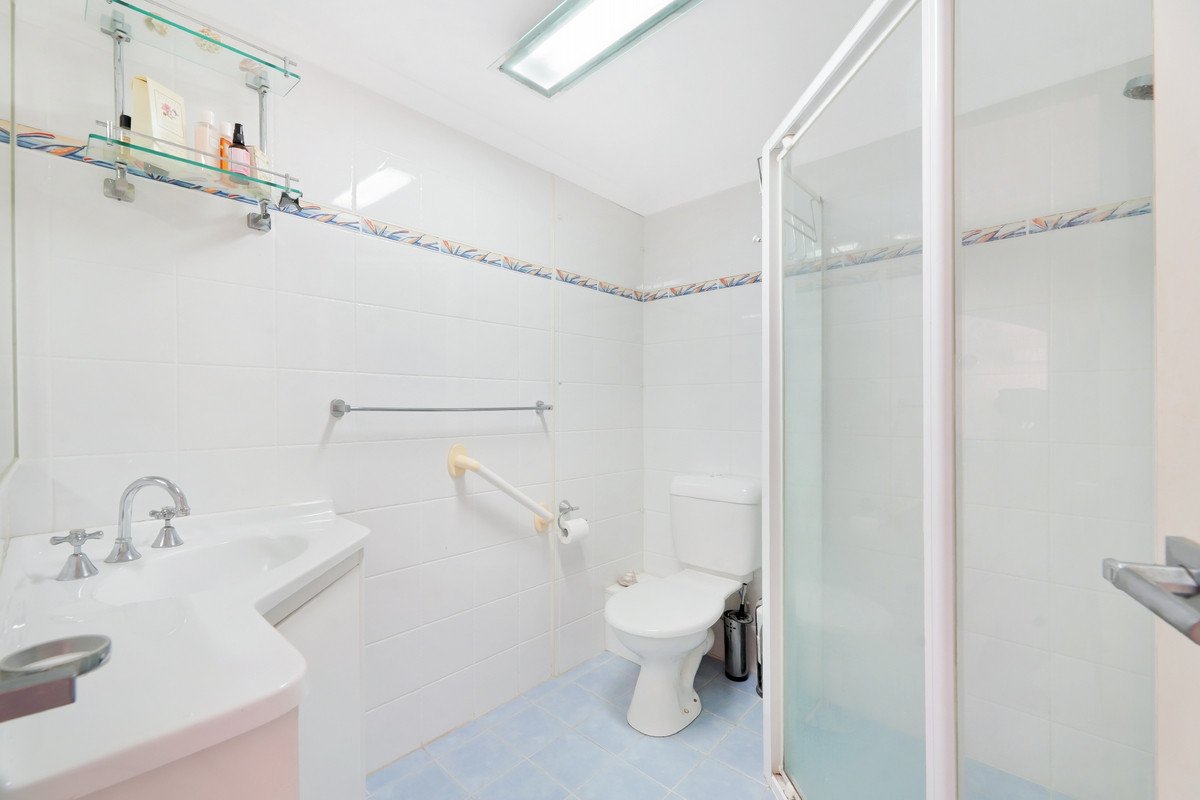 24/30 The Esplanade Burleigh Heads 15