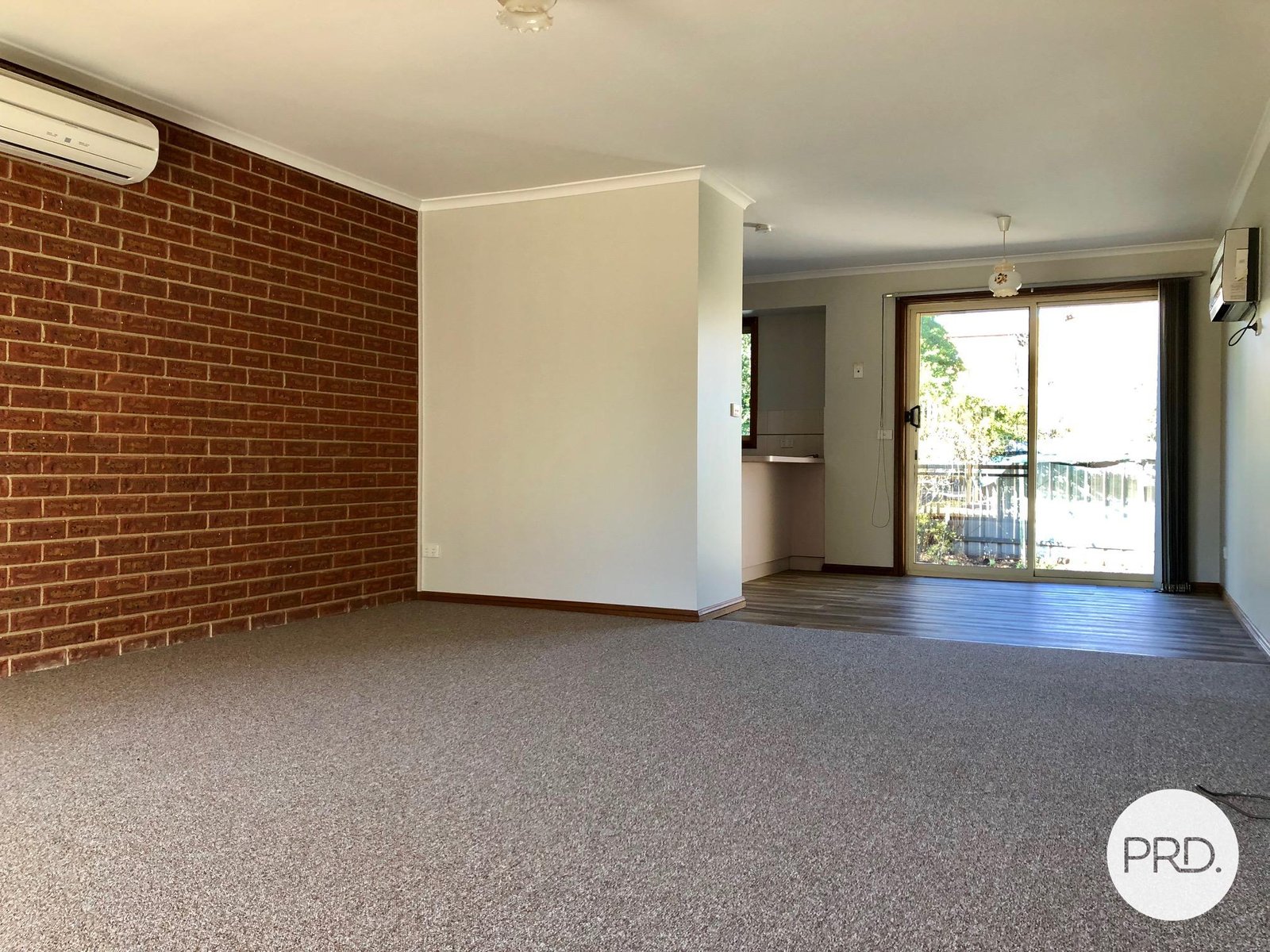 2/432 Bevan Street LAVINGTON 4