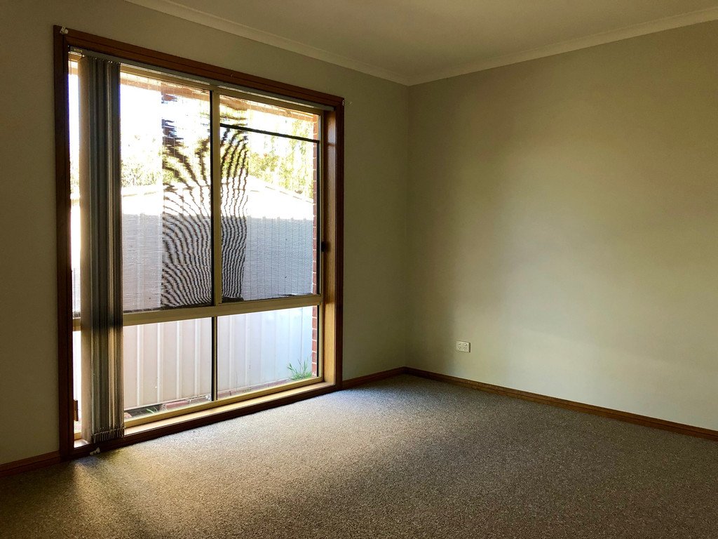 2/432 Bevan Street LAVINGTON 8