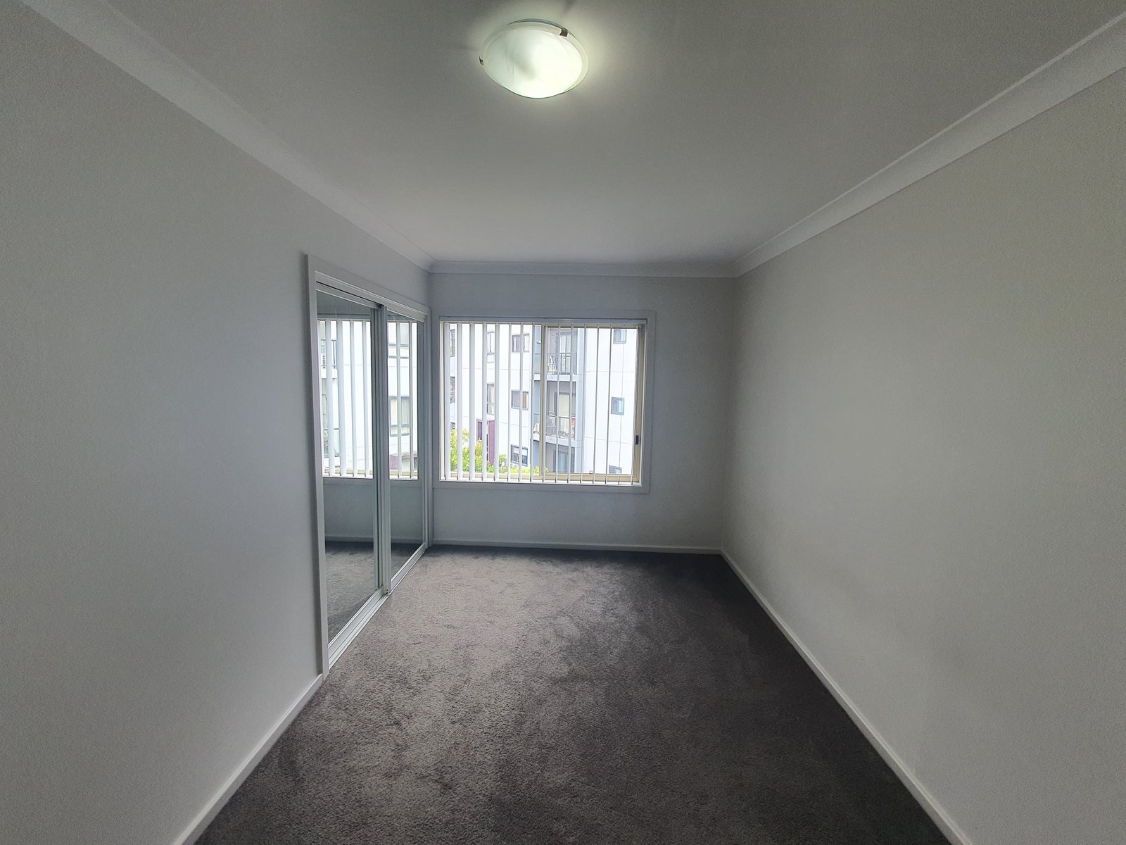 24/35 Campbell Street LIVERPOOL 3