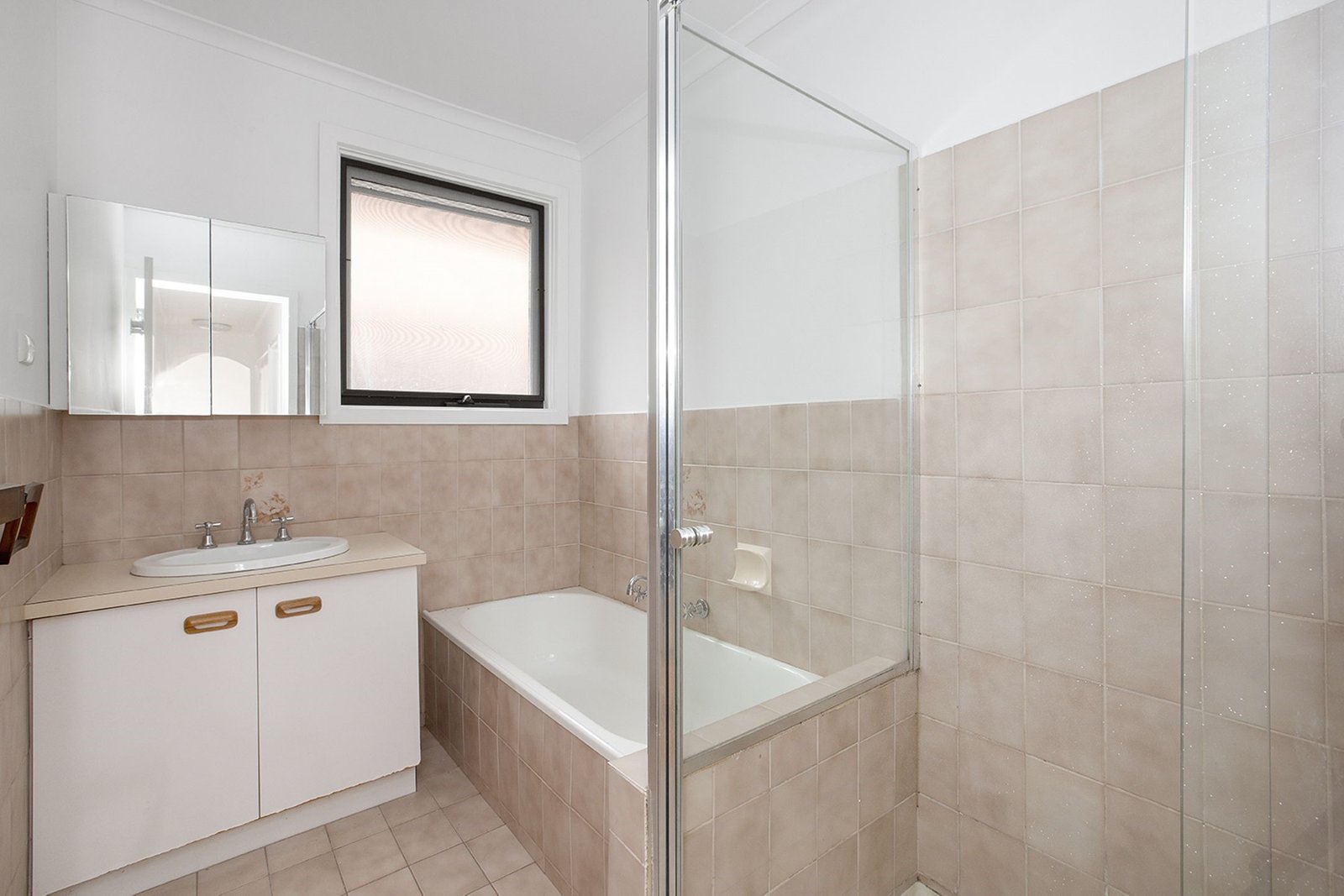 Real Estate and Property in 2/438 Hawthorn Road, Caulfield South, VIC