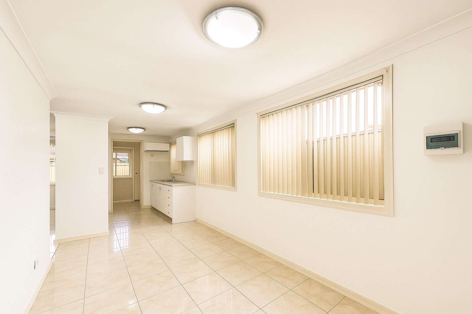 2/44 Firth Avenue GREEN VALLEY 3