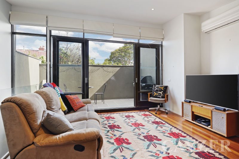 Gallery: 2/44 Glen Huntly Road