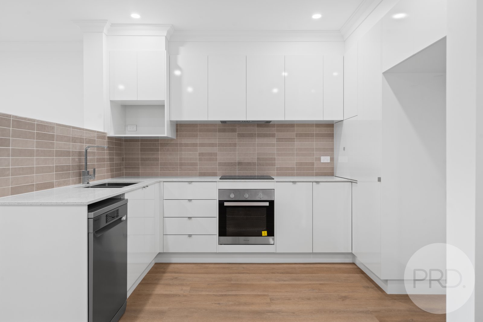 244 Kincaid Street WAGGA WAGGA 4