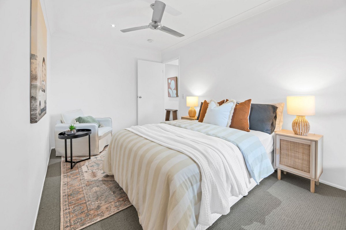 2/44 Mojave Drive BURLEIGH WATERS 7