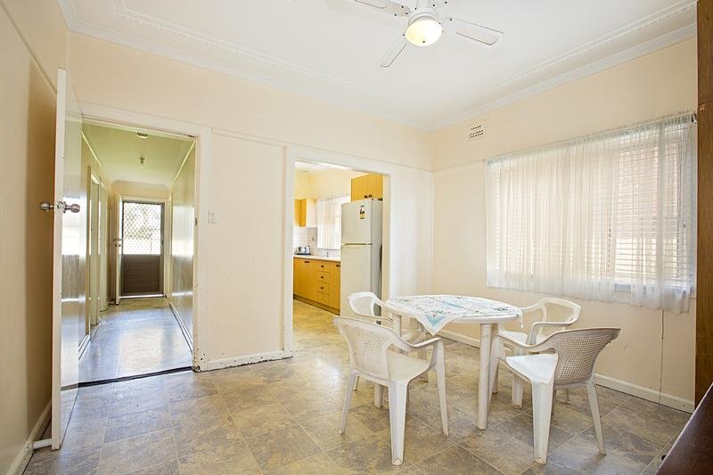 244 Stafford Street PENRITH 3