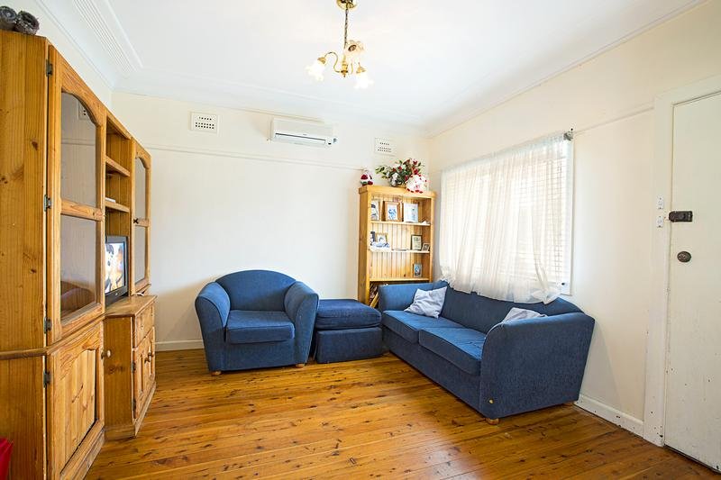 244 Stafford Street PENRITH 4