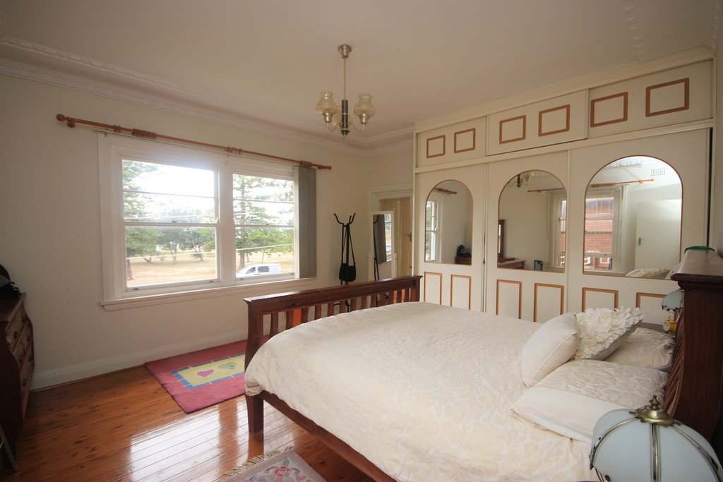 244 The Grand Parade RAMSGATE BEACH 6