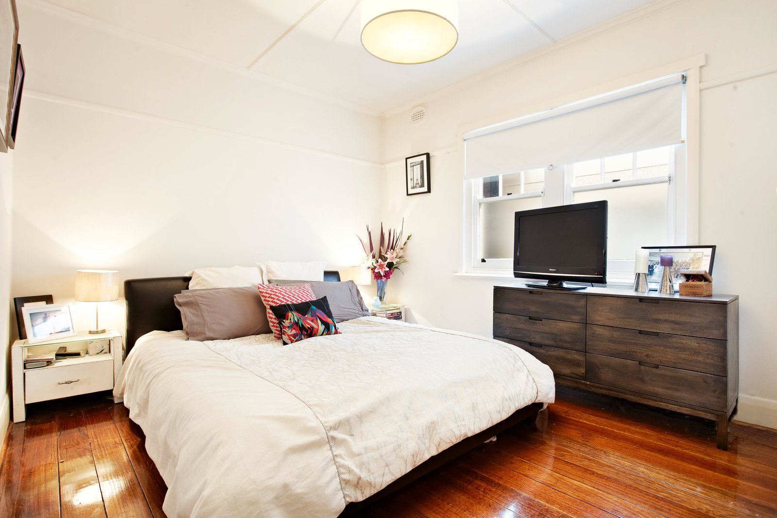Gallery: 2/44 Wellington Street