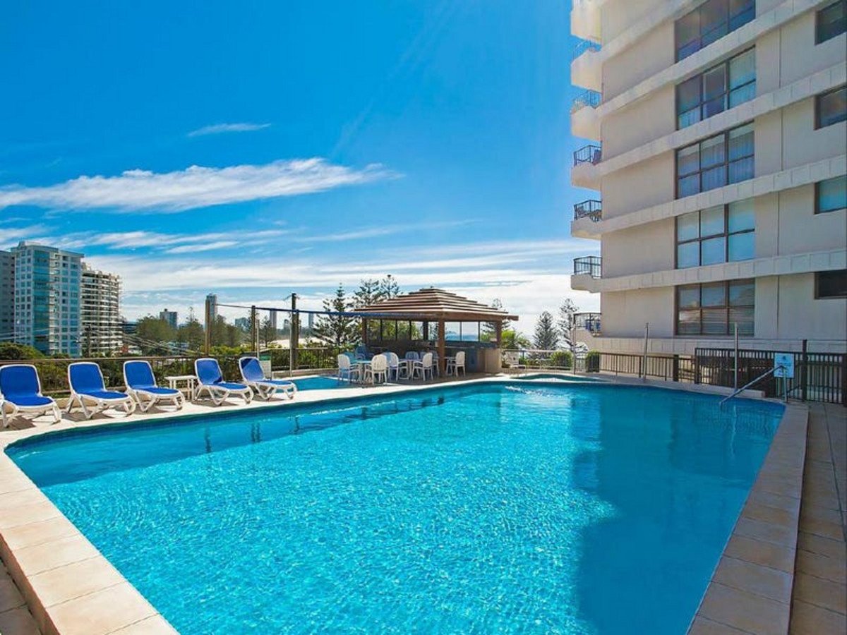 24/45 Hayle Street BURLEIGH HEADS 8