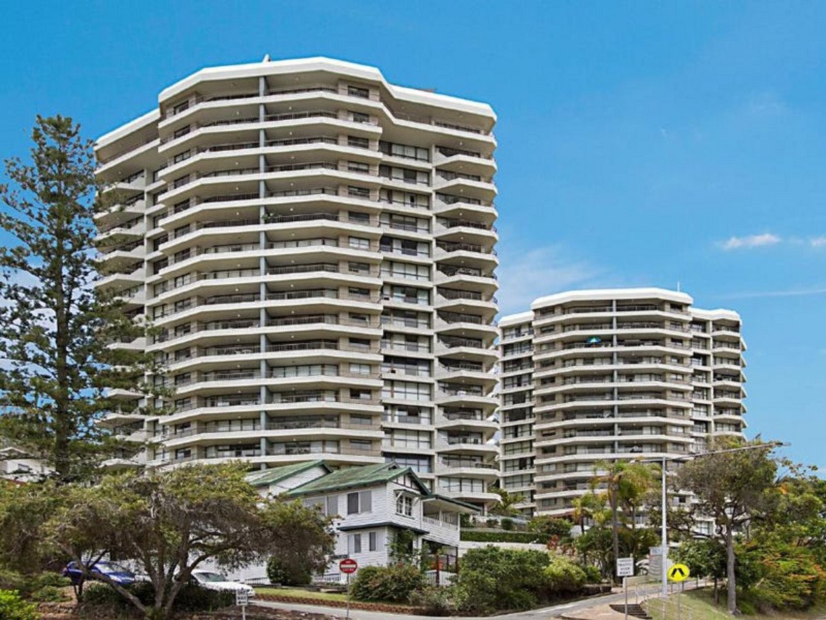 24/45 Hayle Street BURLEIGH HEADS 9