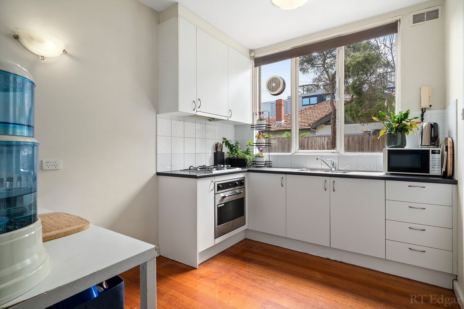 Real Estate and Property in 2/445 St Kilda Street, Elwood, VIC