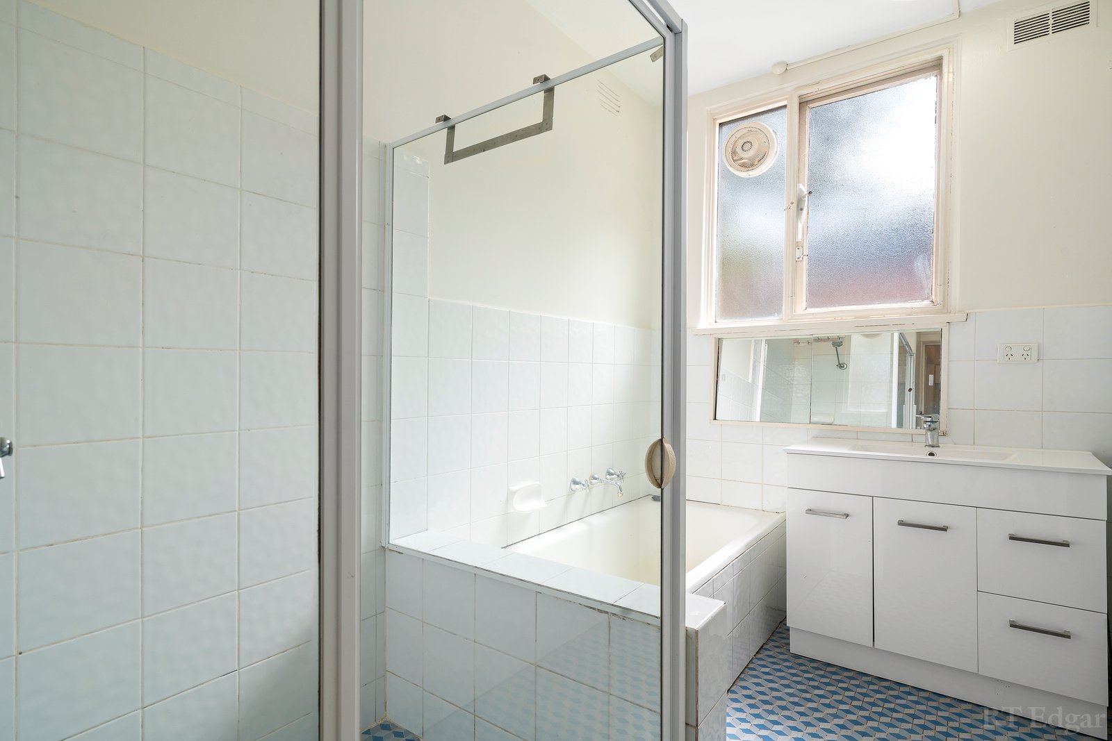 Real Estate and Property in 2/445 St Kilda Street, Elwood, VIC