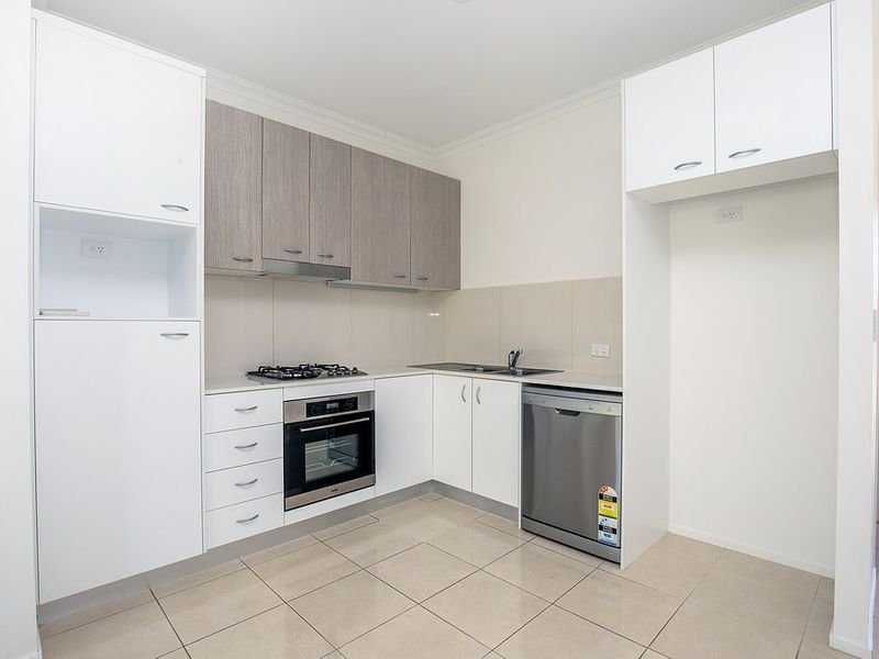 24/460-462 Pine Ridge Road COOMBABAH 2