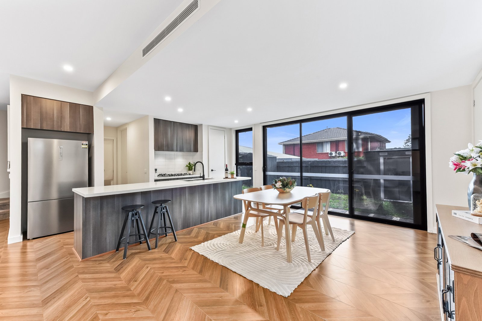 Gallery: 2/45 Begonia Street