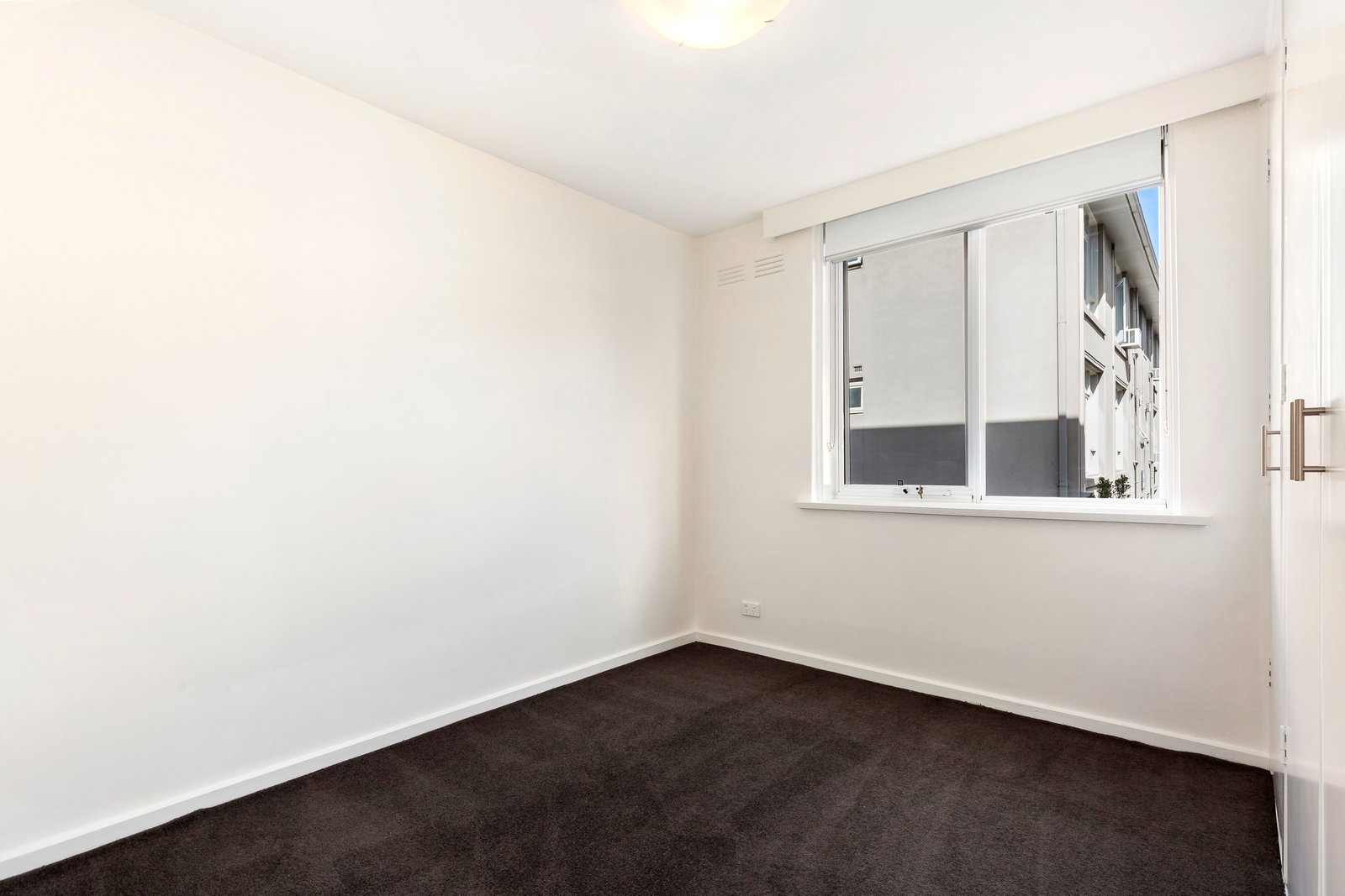 Gallery: 2/45 Caroline Street