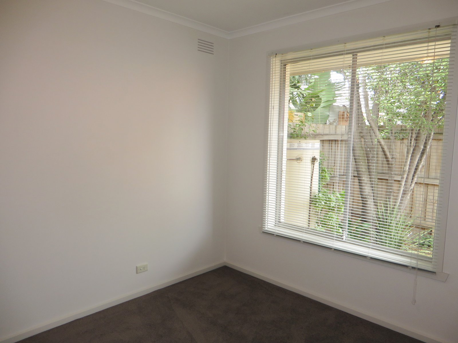 Gallery: 2/45 East Boundary Road